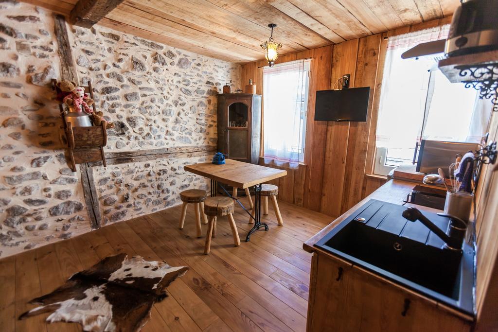 Le Passage Apartment Ax-les-Thermes Bagian luar foto